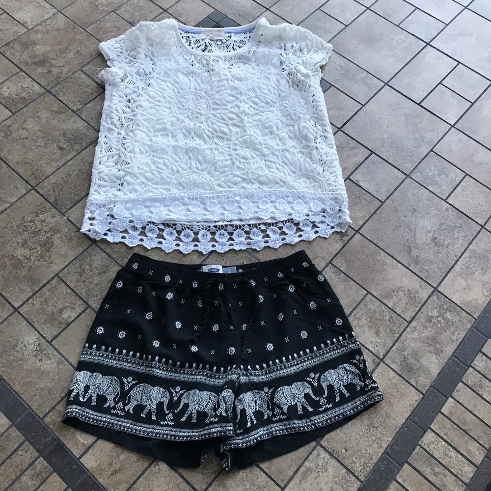 Old Navy BOHO Black & White Elephant Shorts